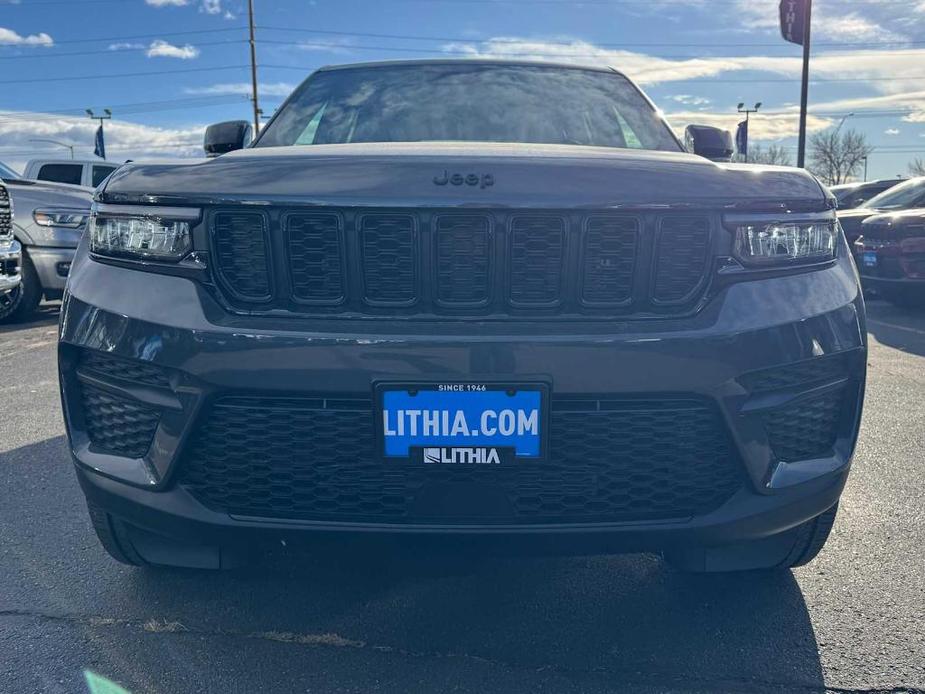 new 2025 Jeep Grand Cherokee car, priced at $42,011