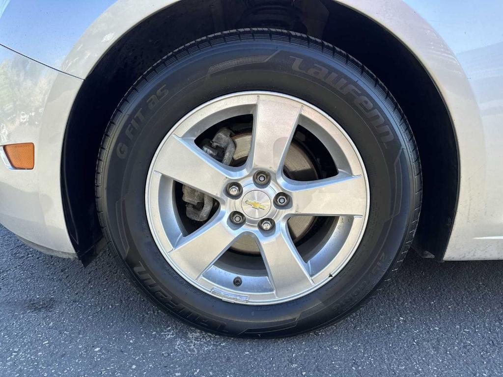 used 2015 Chevrolet Cruze car, priced at $6,820