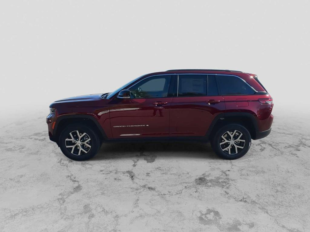 new 2025 Jeep Grand Cherokee car, priced at $45,245