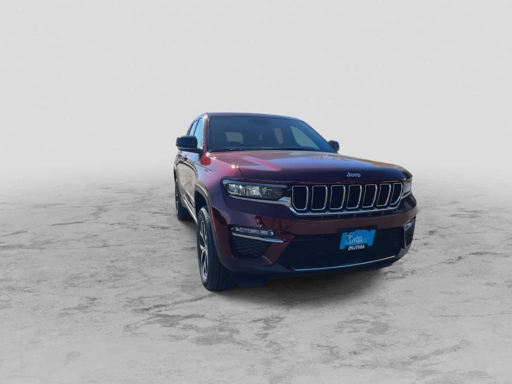 new 2025 Jeep Grand Cherokee car, priced at $45,245