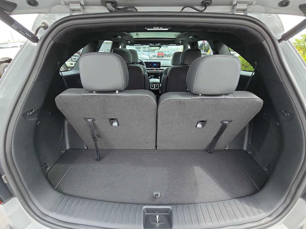 used 2024 Kia Sorento car, priced at $38,842