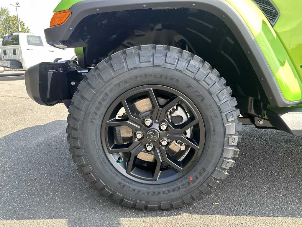 new 2025 Jeep Gladiator car, priced at $47,761