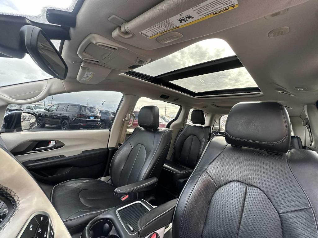 used 2018 Chrysler Pacifica Hybrid car, priced at $16,264