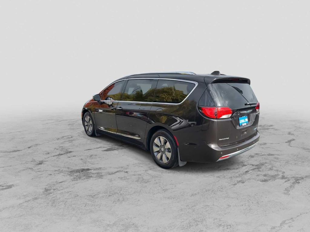 used 2018 Chrysler Pacifica Hybrid car, priced at $16,264