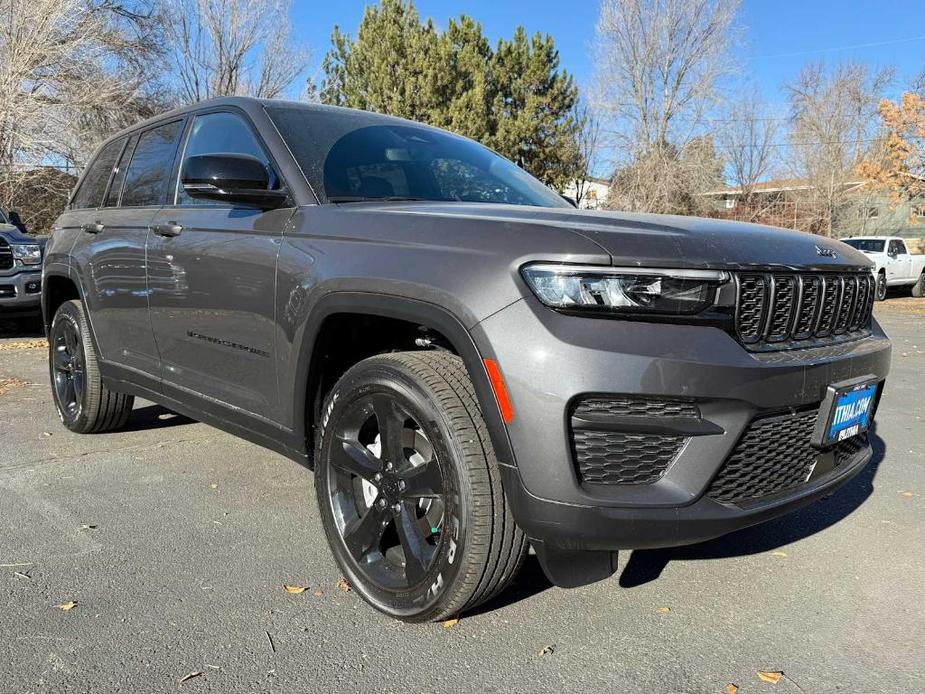 new 2024 Jeep Grand Cherokee car, priced at $38,633