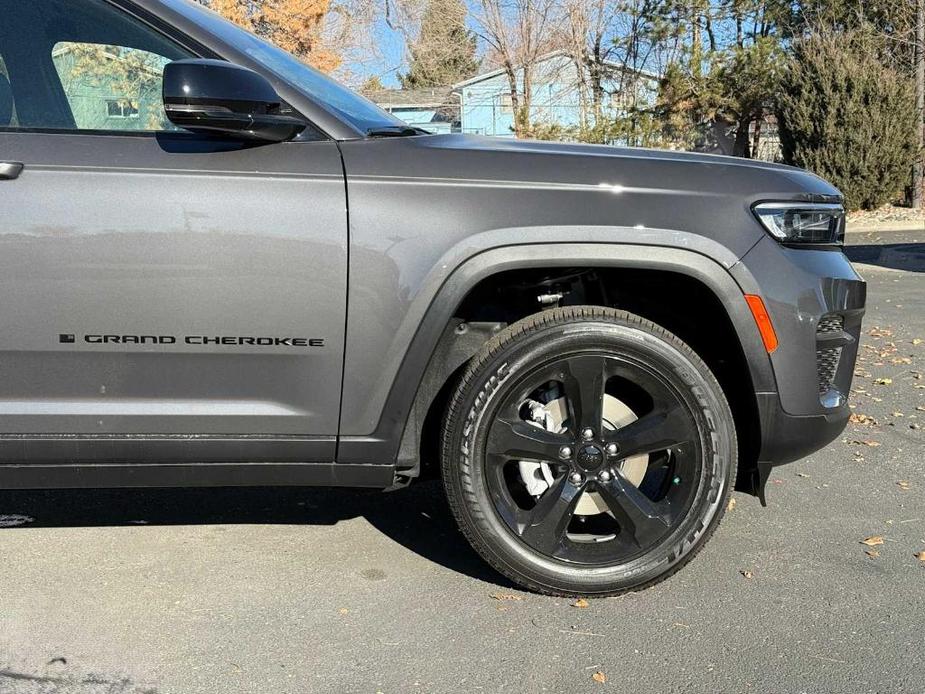 new 2024 Jeep Grand Cherokee car, priced at $38,633