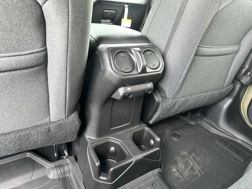 new 2025 Jeep Wrangler car, priced at $41,758