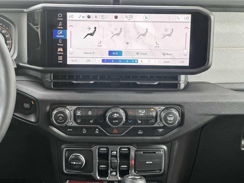 new 2025 Jeep Wrangler car, priced at $41,758