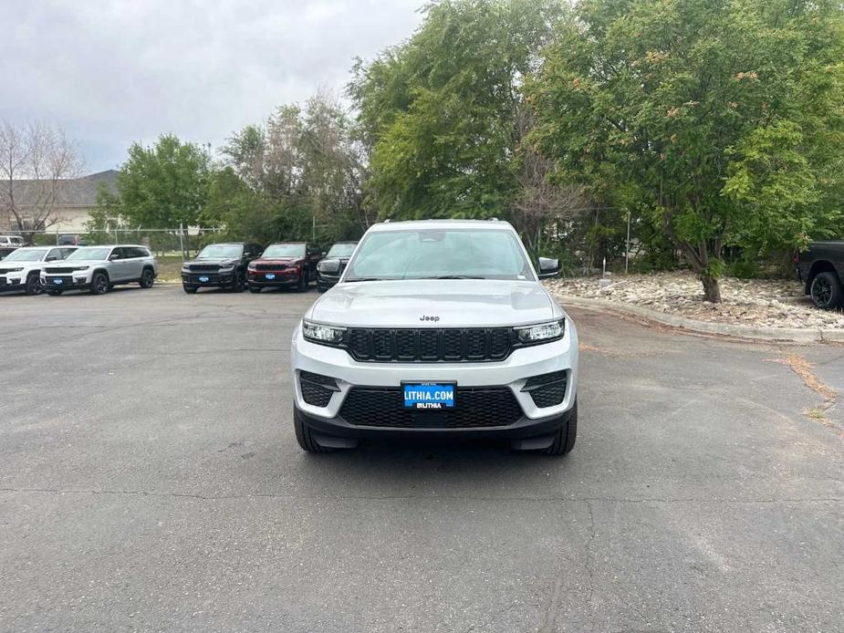 new 2024 Jeep Grand Cherokee car, priced at $45,642