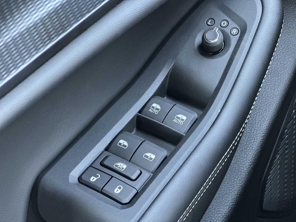 new 2025 Jeep Grand Cherokee car, priced at $36,540