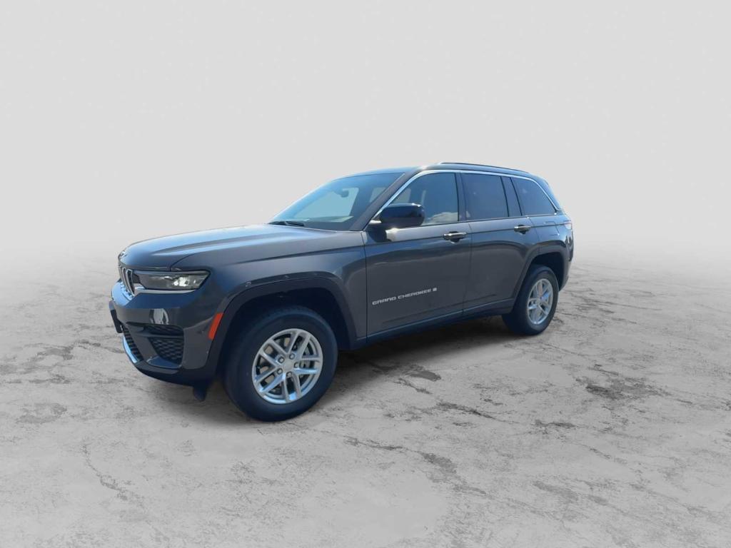 new 2025 Jeep Grand Cherokee car, priced at $36,540
