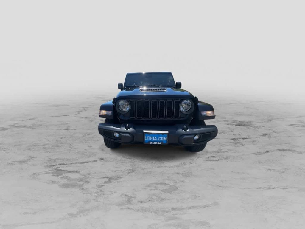 new 2025 Jeep Gladiator car, priced at $43,949