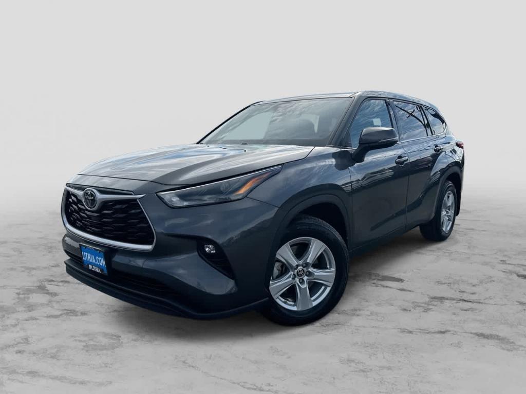 used 2022 Toyota Highlander car, priced at $31,616