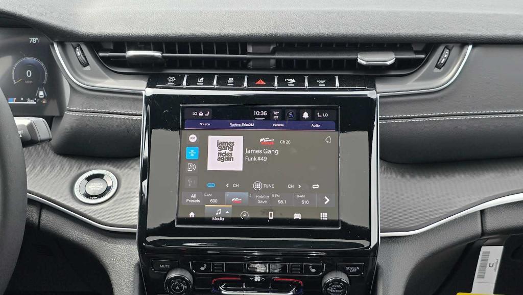 new 2025 Jeep Grand Cherokee car, priced at $42,760