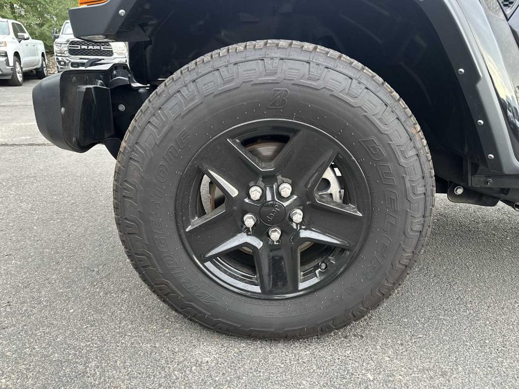 used 2021 Jeep Gladiator car, priced at $28,819