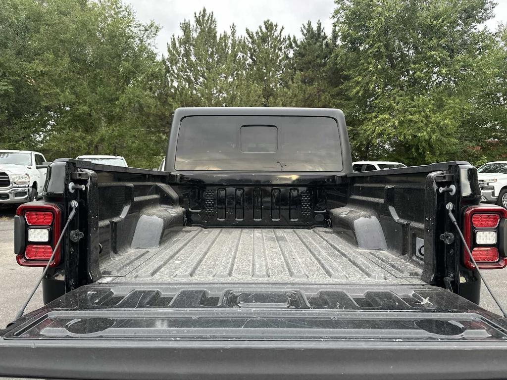 used 2021 Jeep Gladiator car, priced at $28,819