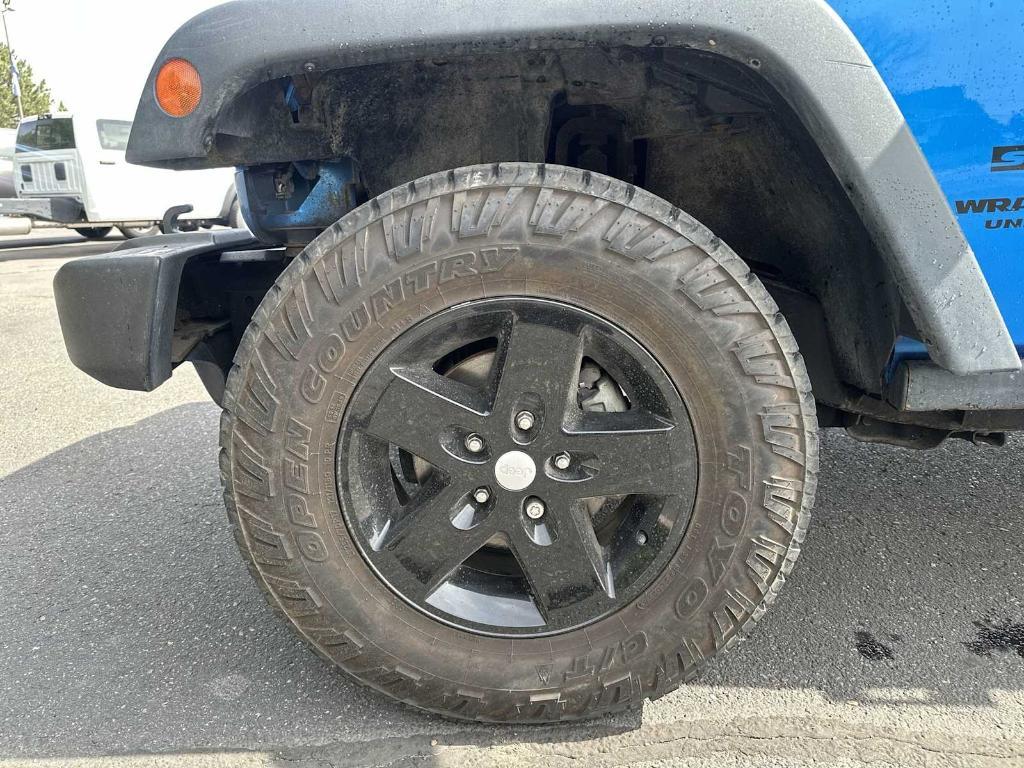 used 2015 Jeep Wrangler Unlimited car, priced at $19,745
