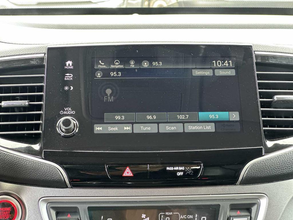 used 2022 Honda Pilot car, priced at $35,370