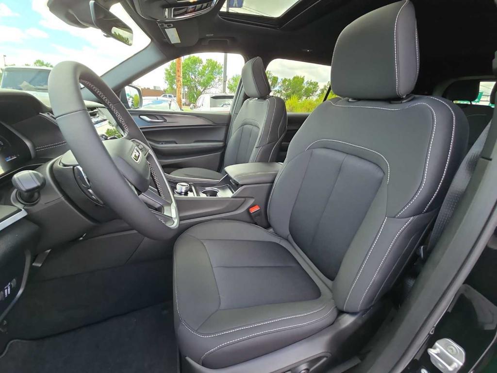 new 2025 Jeep Grand Cherokee L car, priced at $43,424