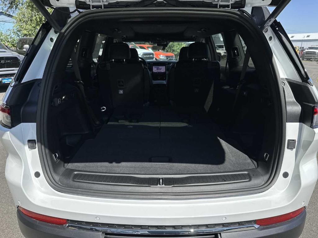 new 2025 Jeep Grand Cherokee L car, priced at $46,489