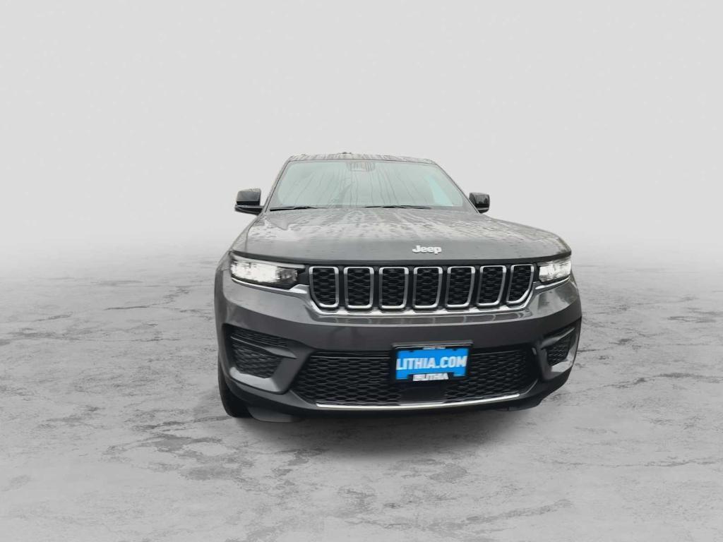 new 2025 Jeep Grand Cherokee car, priced at $38,375