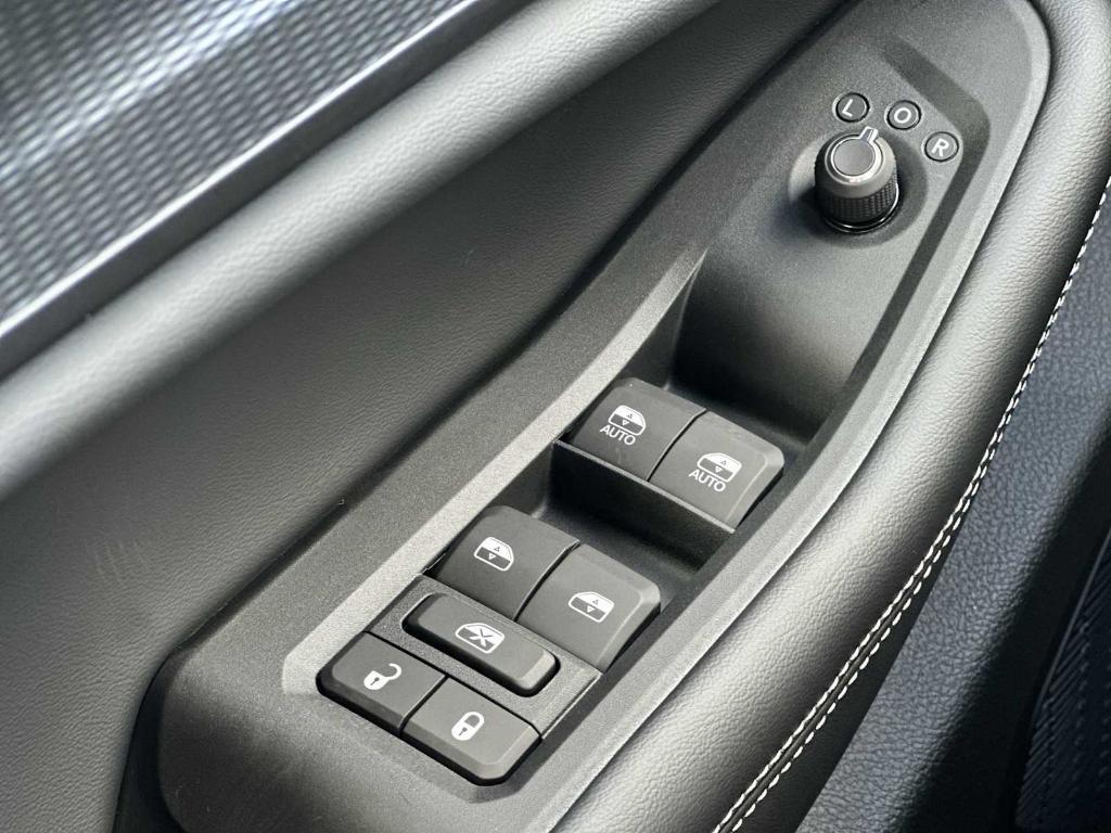 new 2025 Jeep Grand Cherokee car, priced at $35,454