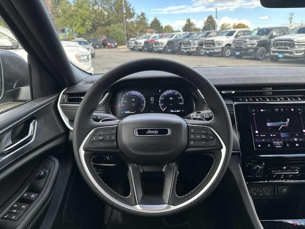 new 2025 Jeep Grand Cherokee car, priced at $35,454