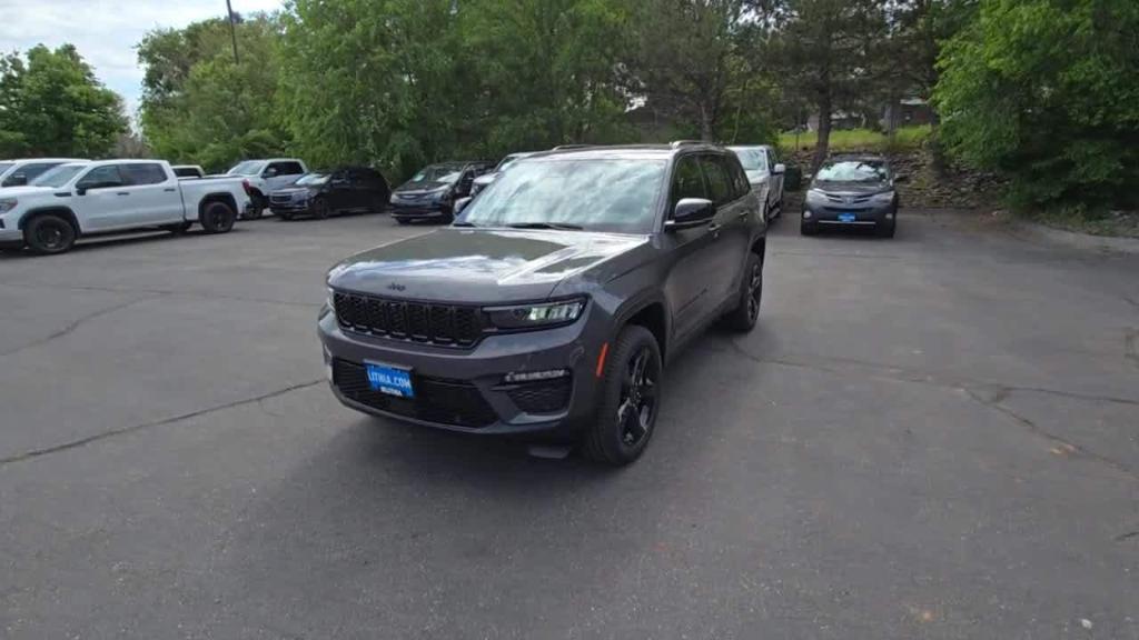 new 2025 Jeep Grand Cherokee car, priced at $52,046