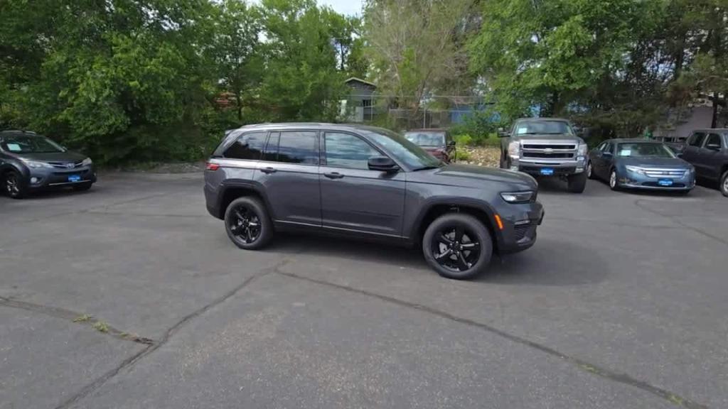 new 2025 Jeep Grand Cherokee car, priced at $52,046