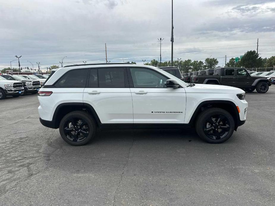 new 2024 Jeep Grand Cherokee car, priced at $45,124