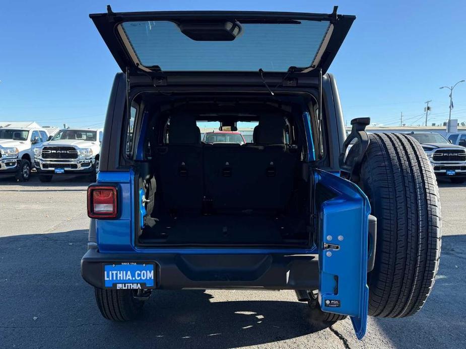 new 2025 Jeep Wrangler car, priced at $41,562