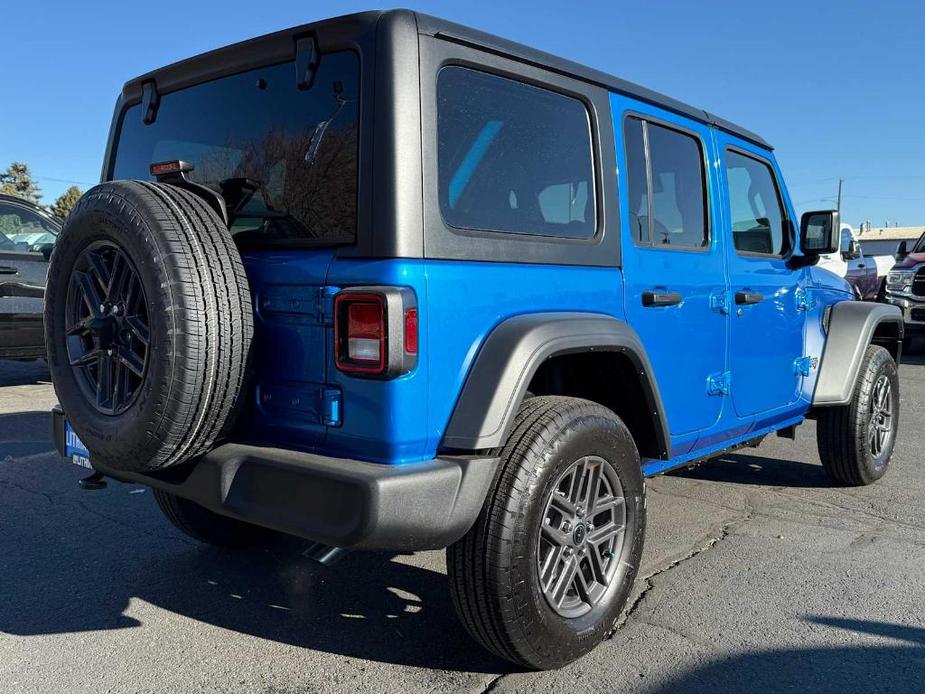 new 2025 Jeep Wrangler car, priced at $41,562