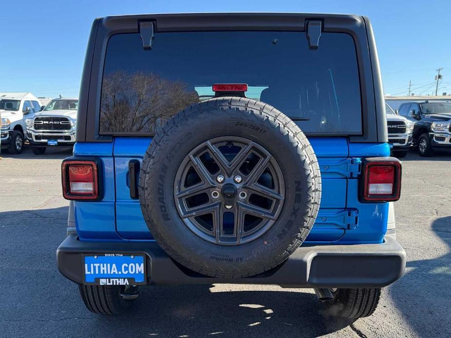 new 2025 Jeep Wrangler car, priced at $41,562