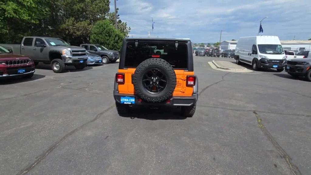 new 2025 Jeep Wrangler car, priced at $52,380