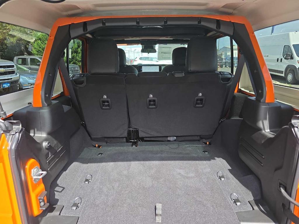 new 2025 Jeep Wrangler car, priced at $52,380