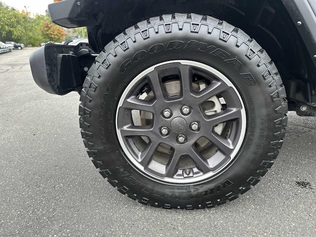 used 2023 Jeep Gladiator car, priced at $29,901