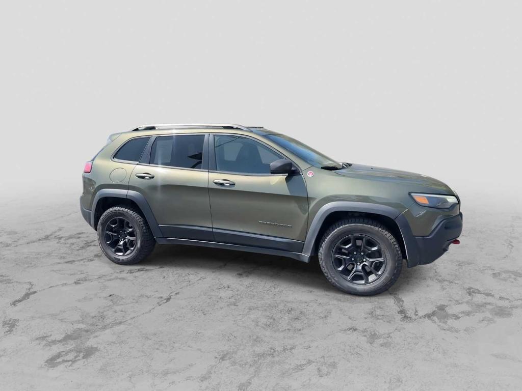 used 2019 Jeep Cherokee car, priced at $10,319