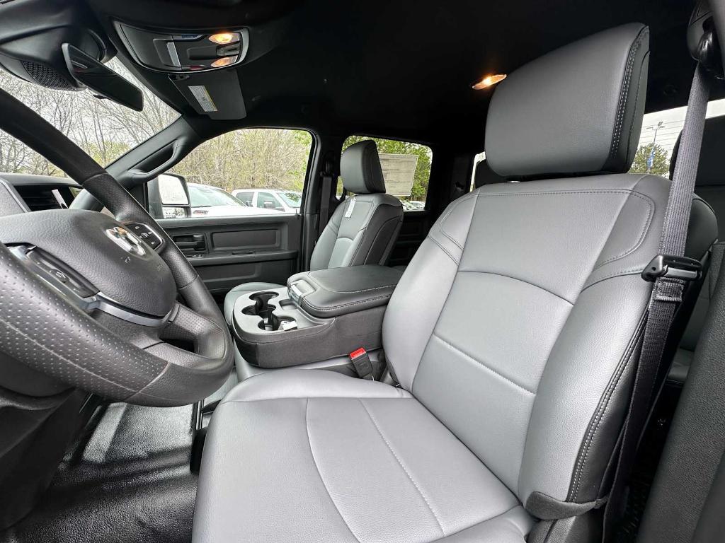 new 2025 Ram 2500 car, priced at $59,213