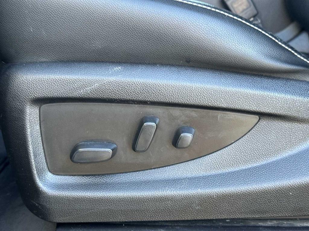 used 2020 GMC Yukon car, priced at $33,785