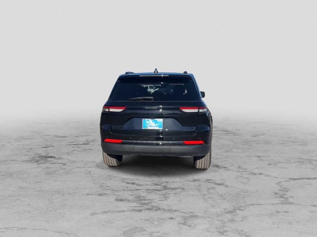 new 2025 Jeep Grand Cherokee car, priced at $50,485