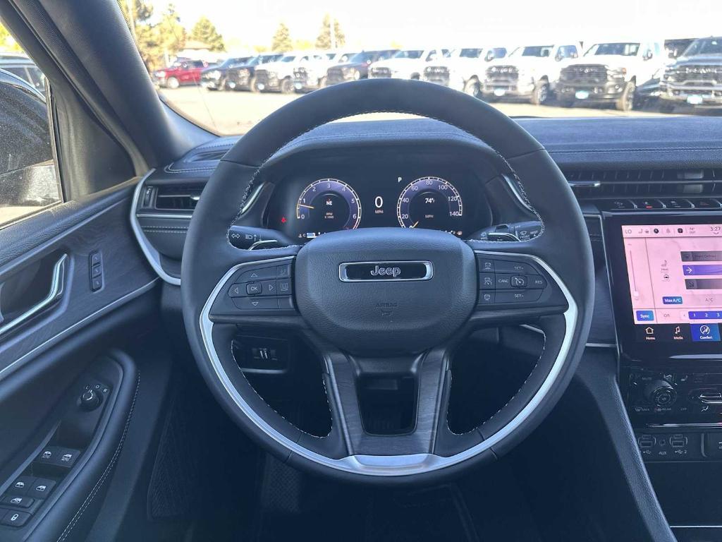 new 2025 Jeep Grand Cherokee car, priced at $50,485