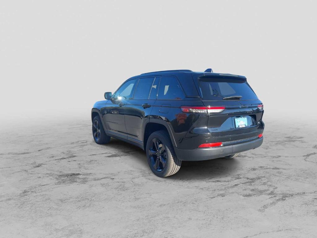 new 2025 Jeep Grand Cherokee car, priced at $50,485