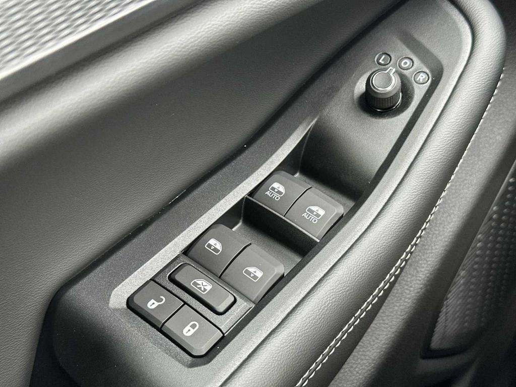 new 2025 Jeep Grand Cherokee L car, priced at $39,336