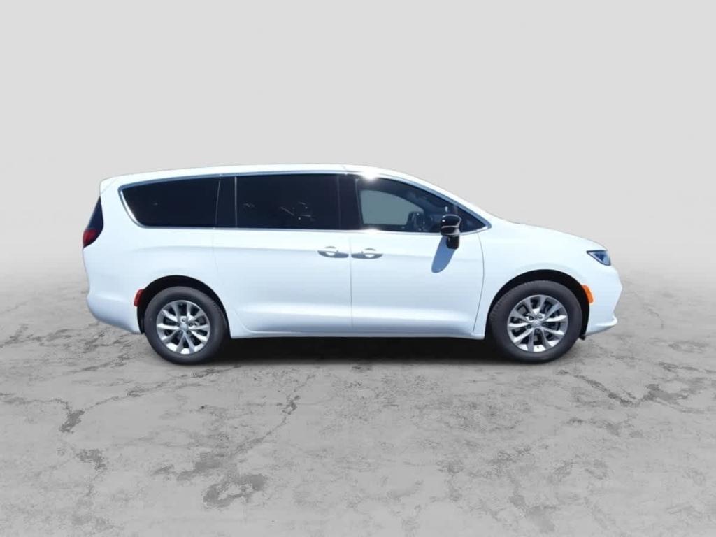 new 2025 Chrysler Pacifica car, priced at $43,479