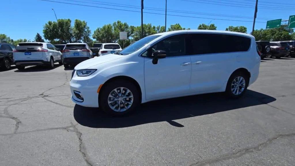 new 2025 Chrysler Pacifica car, priced at $43,479