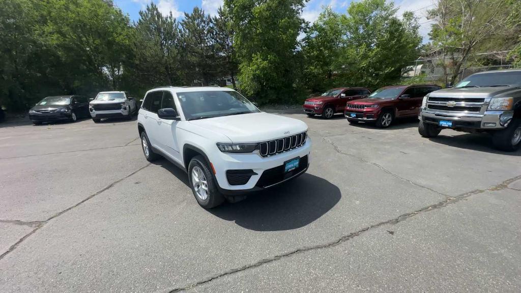 new 2025 Jeep Grand Cherokee car, priced at $44,570