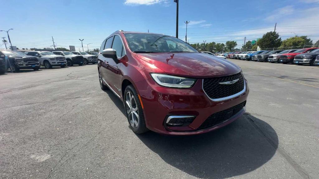 used 2023 Chrysler Pacifica car, priced at $41,982