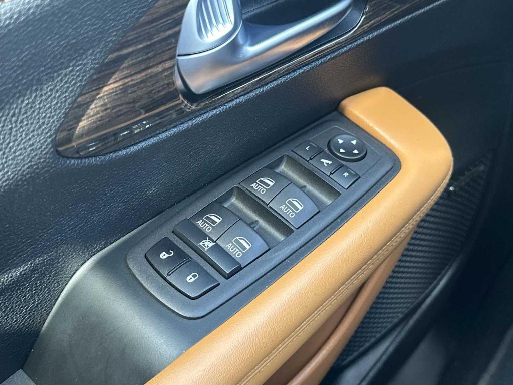 used 2023 Chrysler Pacifica car, priced at $41,982