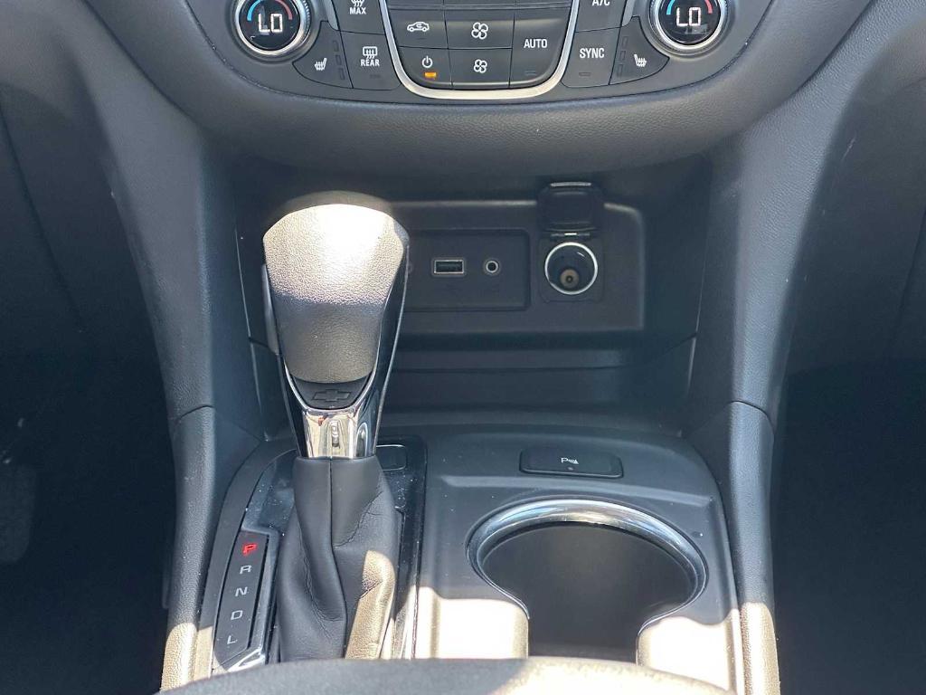 used 2024 Chevrolet Equinox car, priced at $25,757