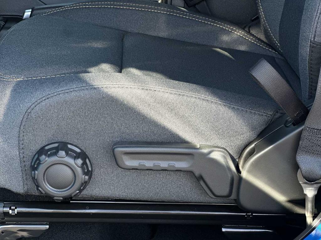 new 2025 Jeep Gladiator car, priced at $43,949